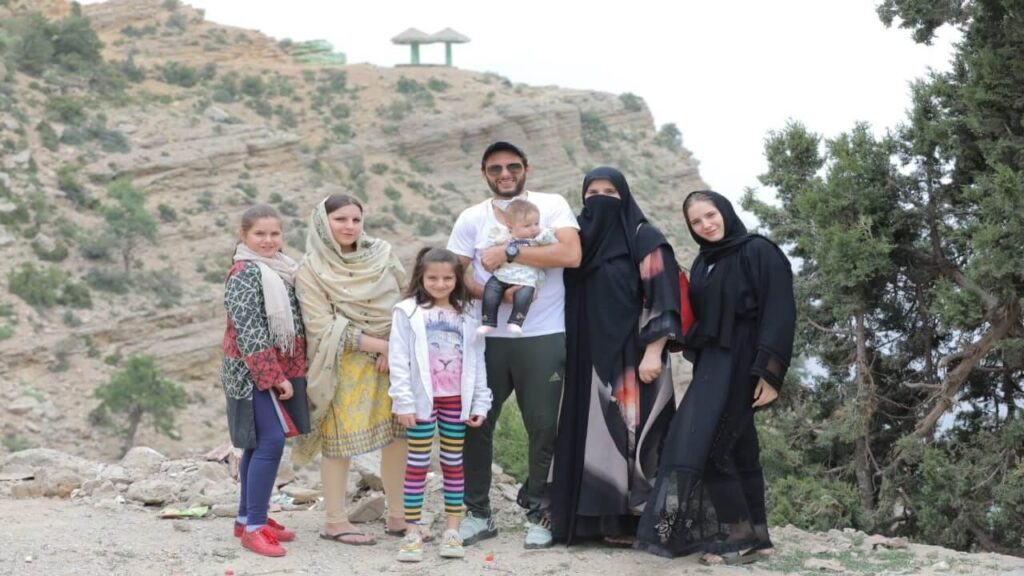 Shahid Khan Afridi's wishes for his daughters on Women's Day?